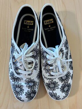 Keds X Kate Spade Lace Up Sneakers White With Black Embroidered Flowers Size 9